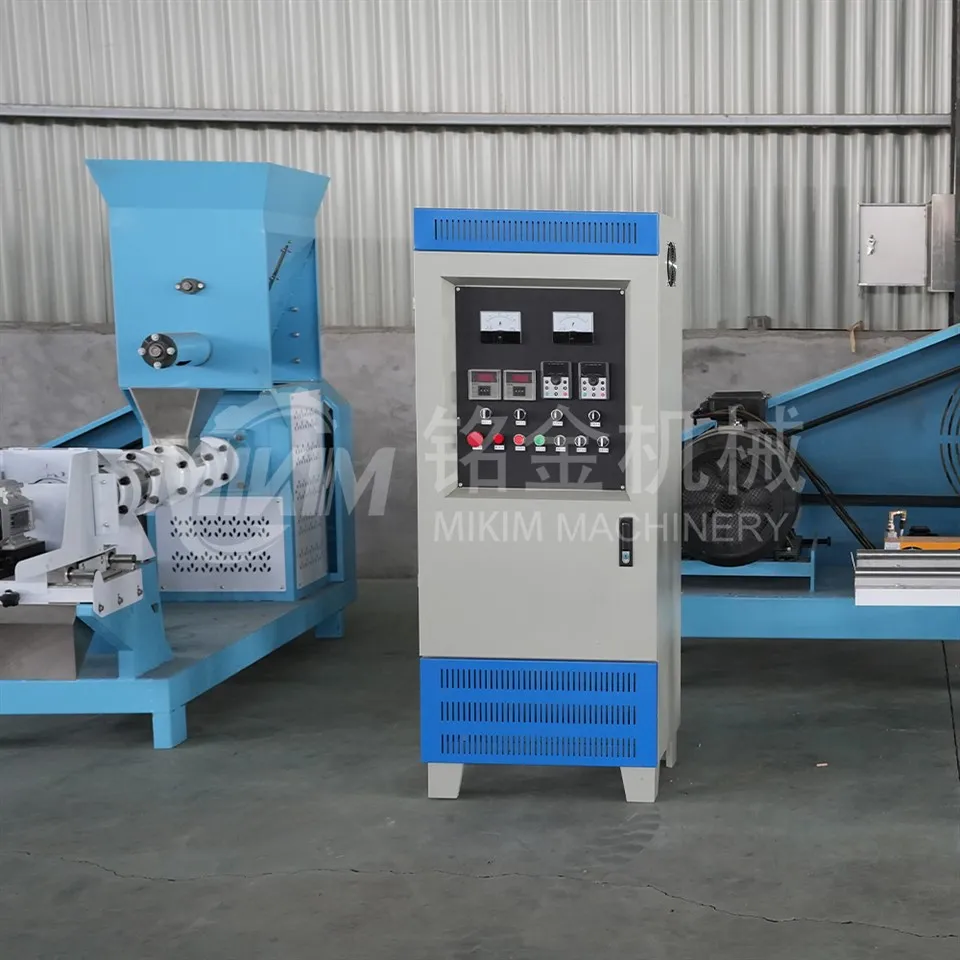 Estrusore altamente automatizzato di mangime